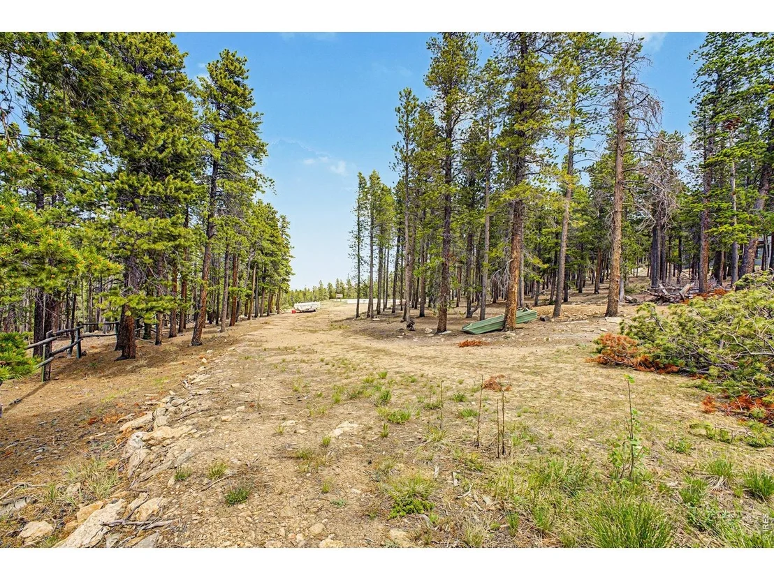 Photo of 52 Meadowlake Dr