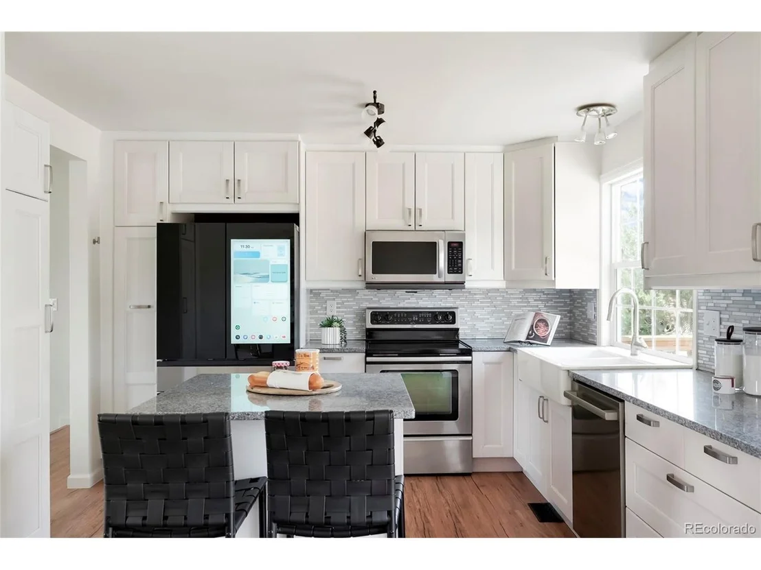 Photo of 768 Barberry Cir