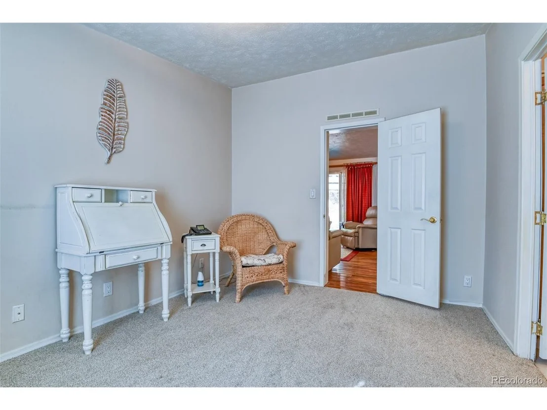 Photo of 1011 W Bison Creek Trl