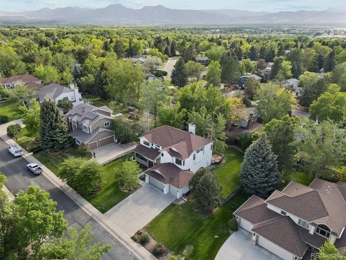 Photo of 5325 Pinehurst Dr