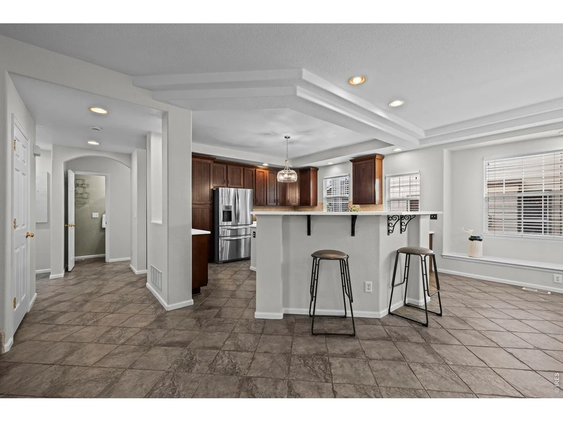 Photo of 718 Mathews Cir