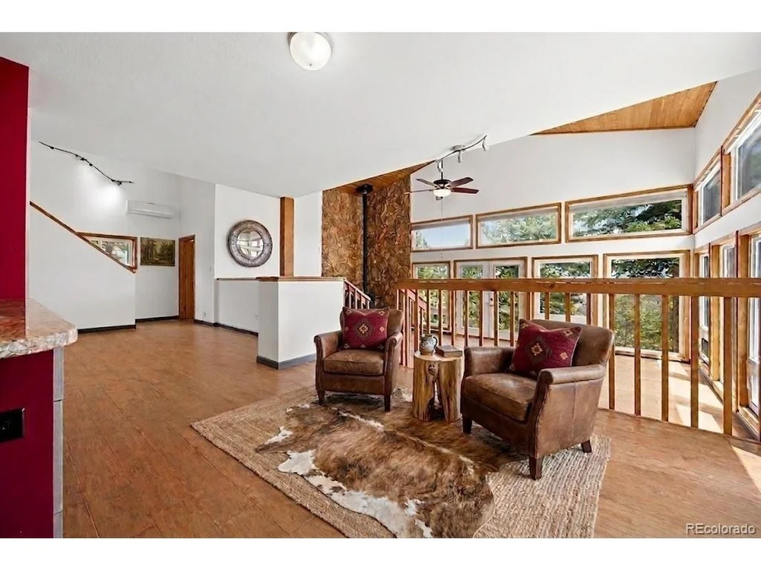 Photo of 19622 Cypress Dr