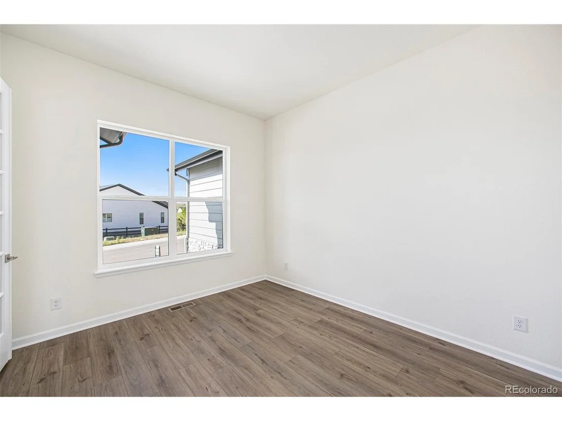 Photo of 671 Scrubjay Cir