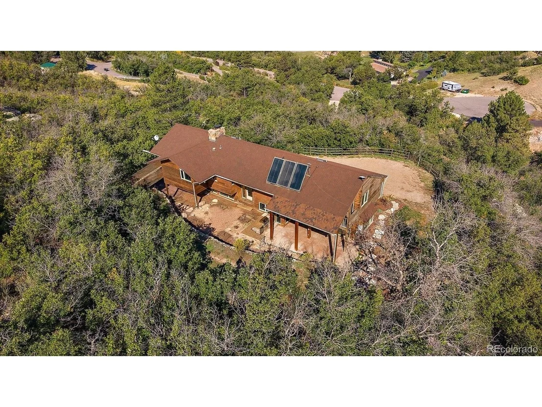 Photo of 560 Valley Rd