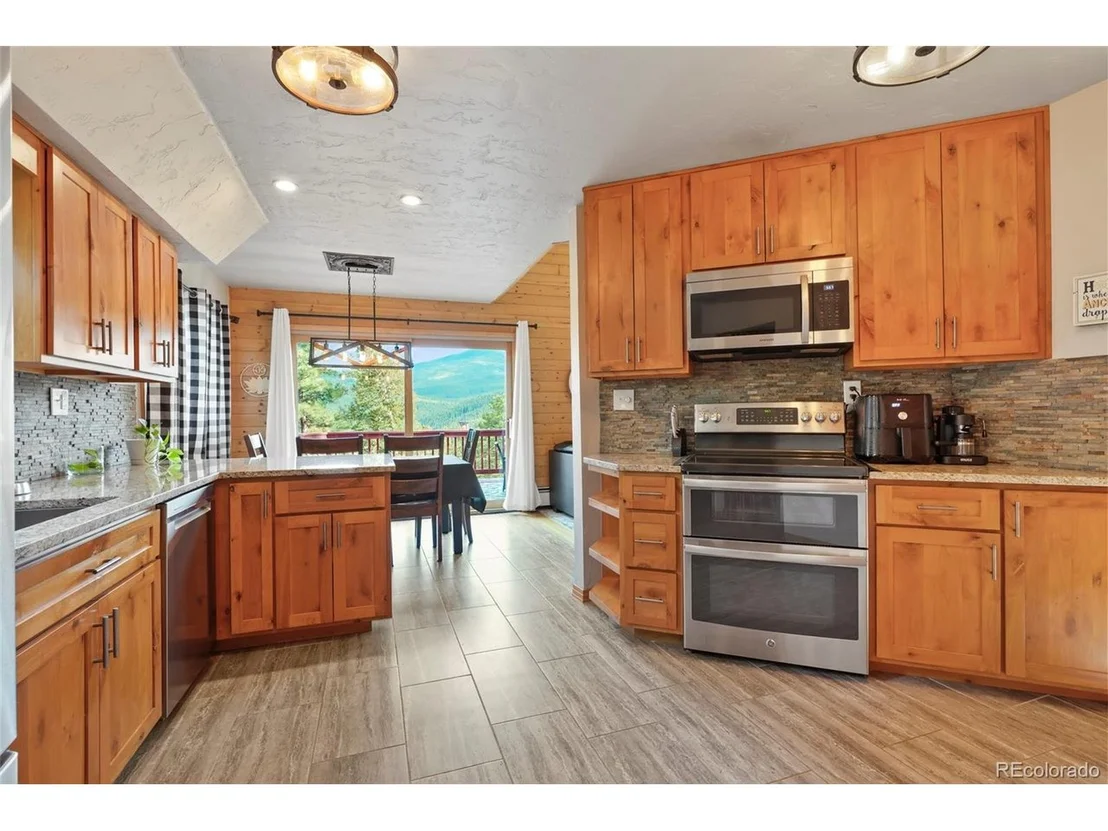 Photo of 32552 Lodgepole Dr