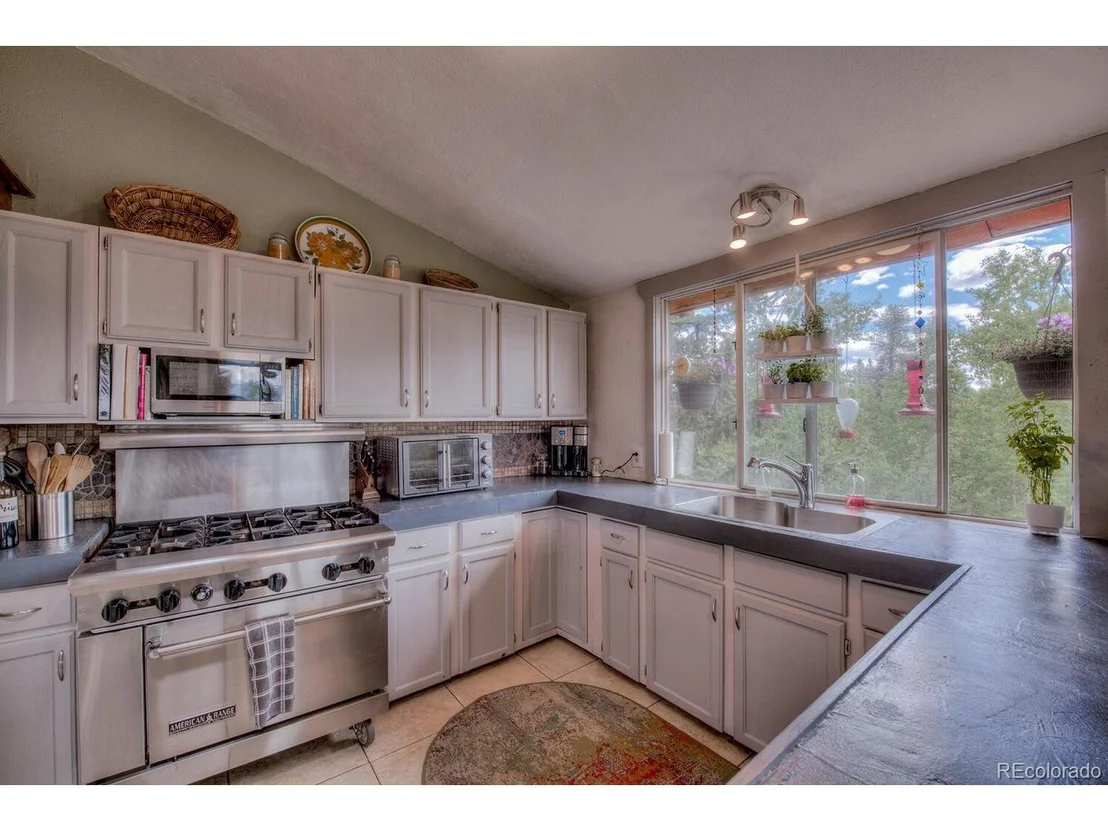 Photo of 888 Beaver Ridge Rd