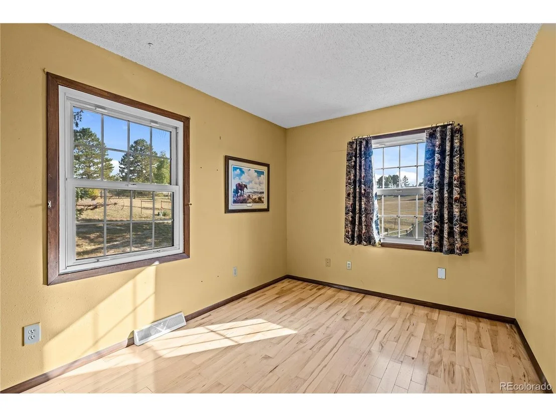 Photo of 6345 Arrowhead Trl