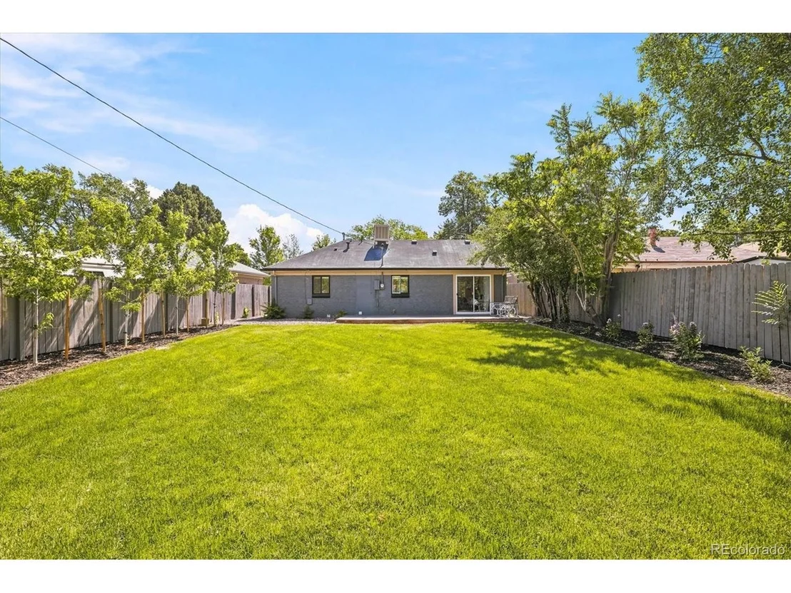 Photo of 2985 Eudora St
