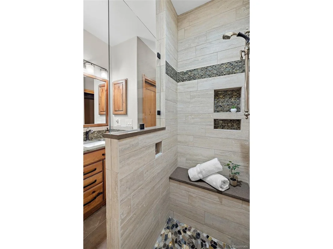 Photo of 83 Lookout Ridge Dr