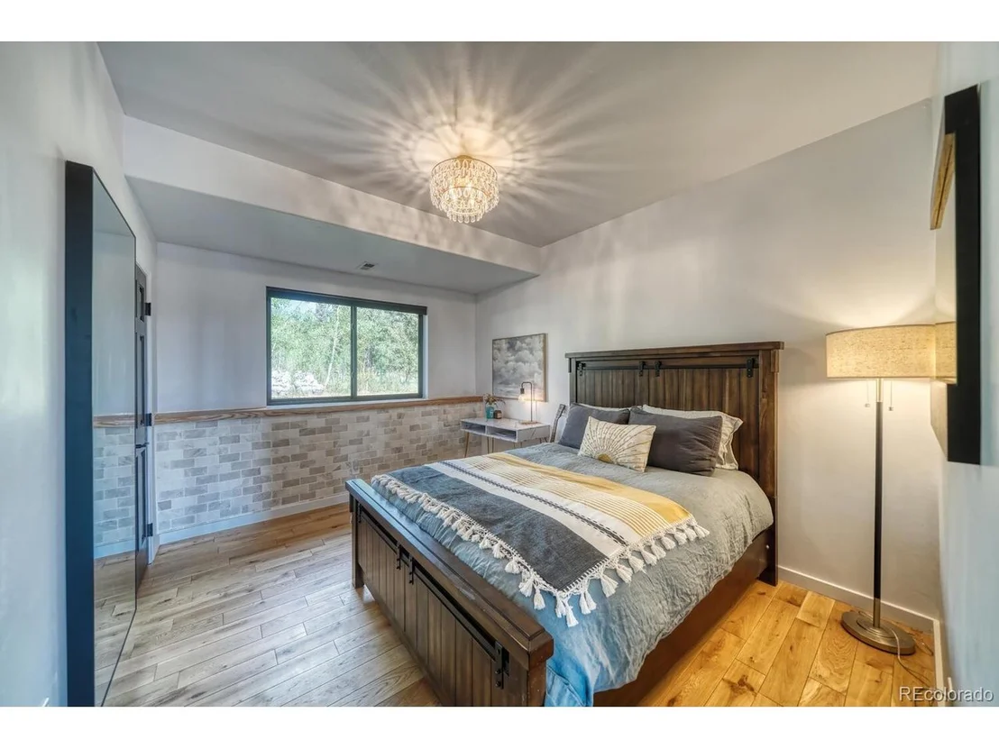Photo of 50 Ridge Ln