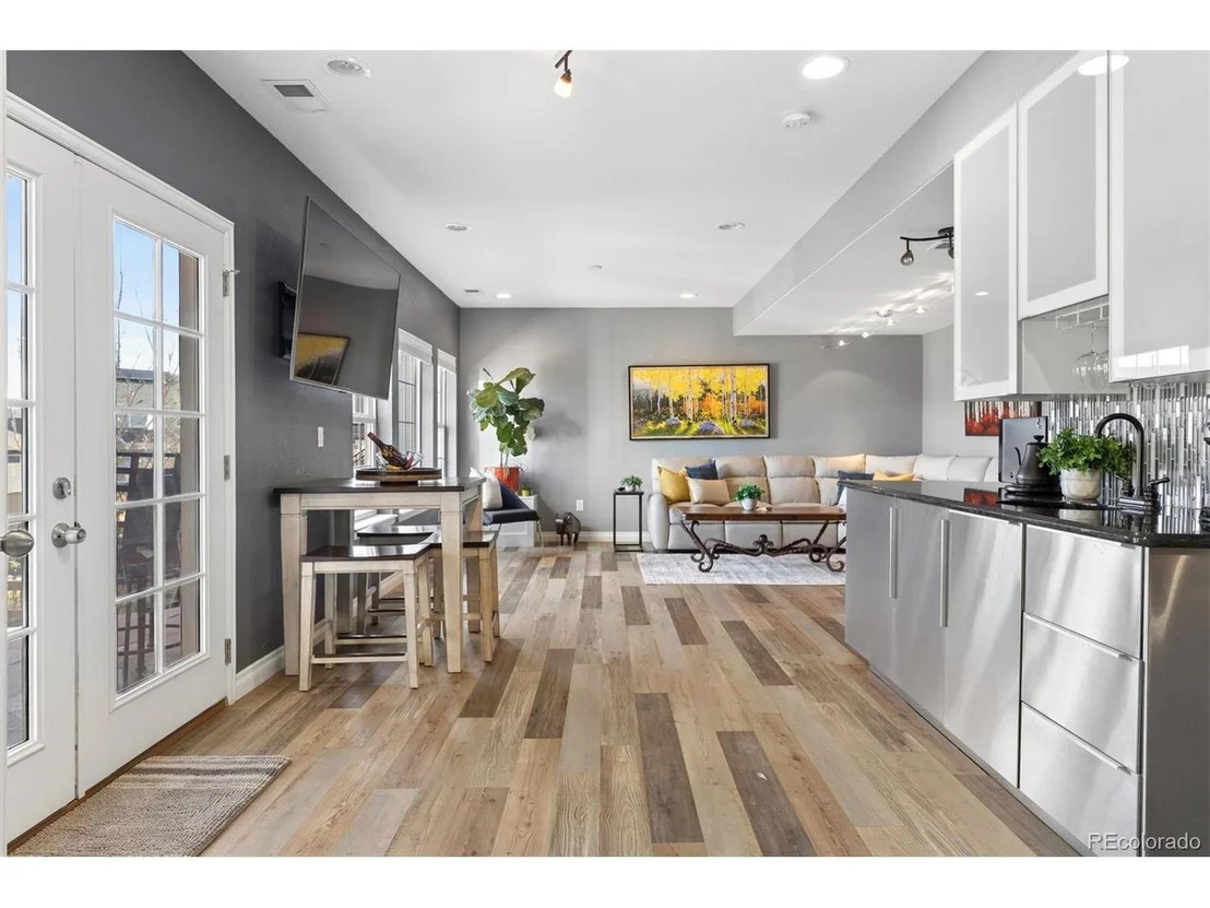 Photo of 8610 Zircon Way