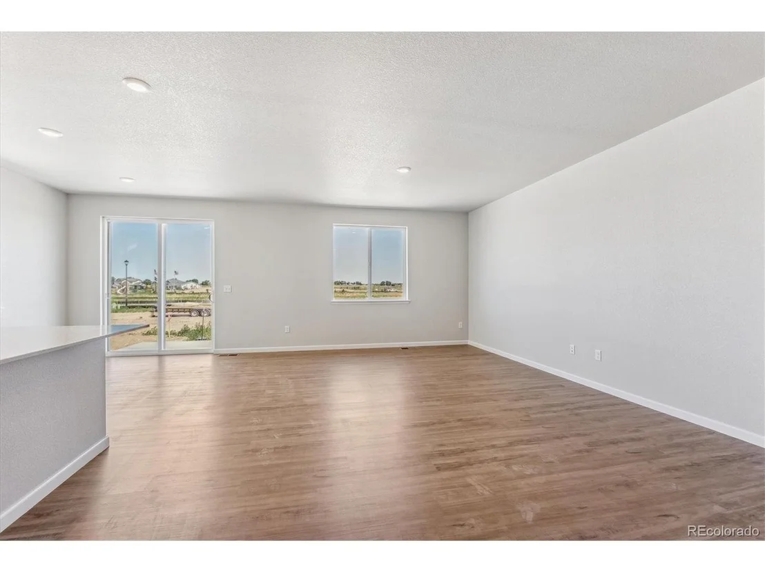 Photo of 2119 Summit Pl