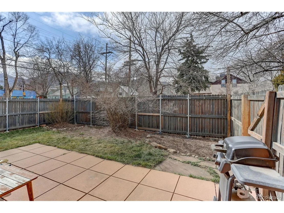 Photo of 1902 Grove St