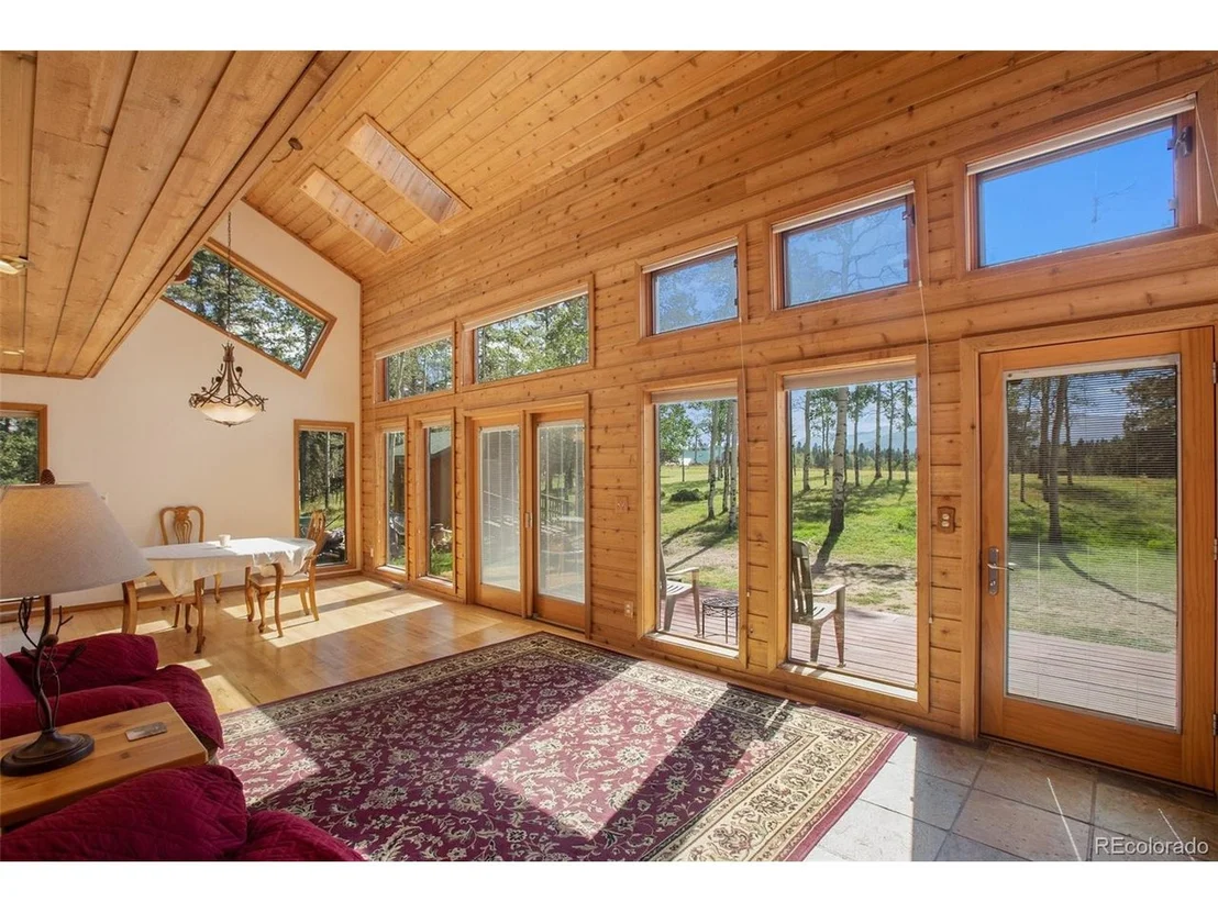Photo of 635 Ridge Dr
