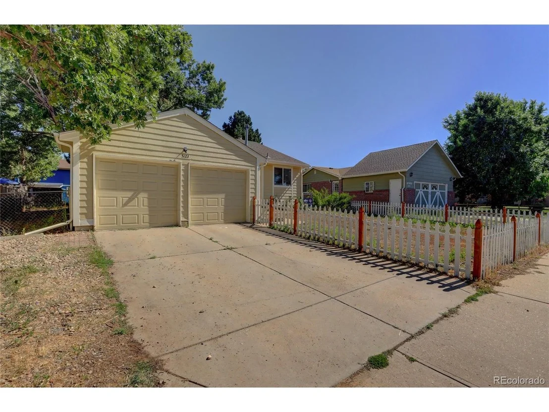 Photo of 5123 Columbus Way