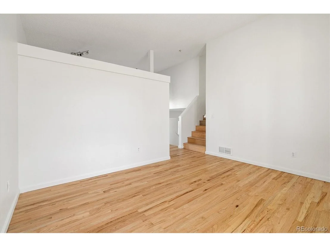 Photo of 1906 Wildrose Dr