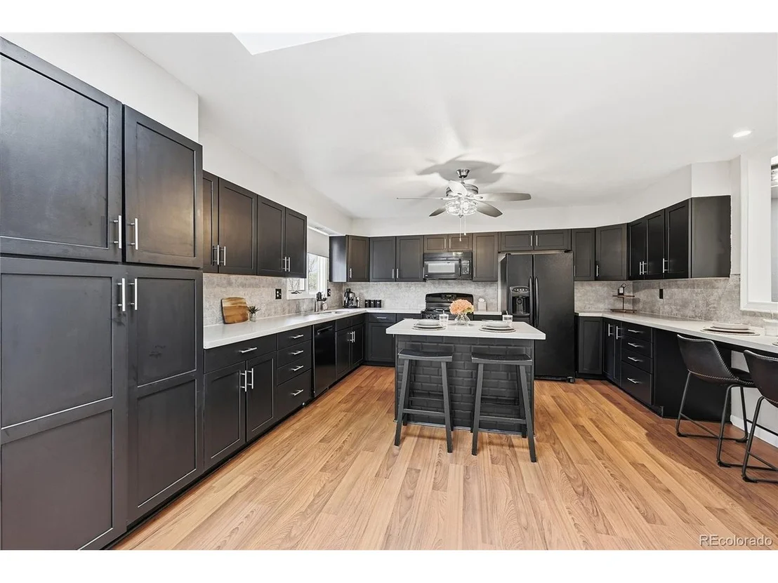Photo of 6930 Hillpoint Pl