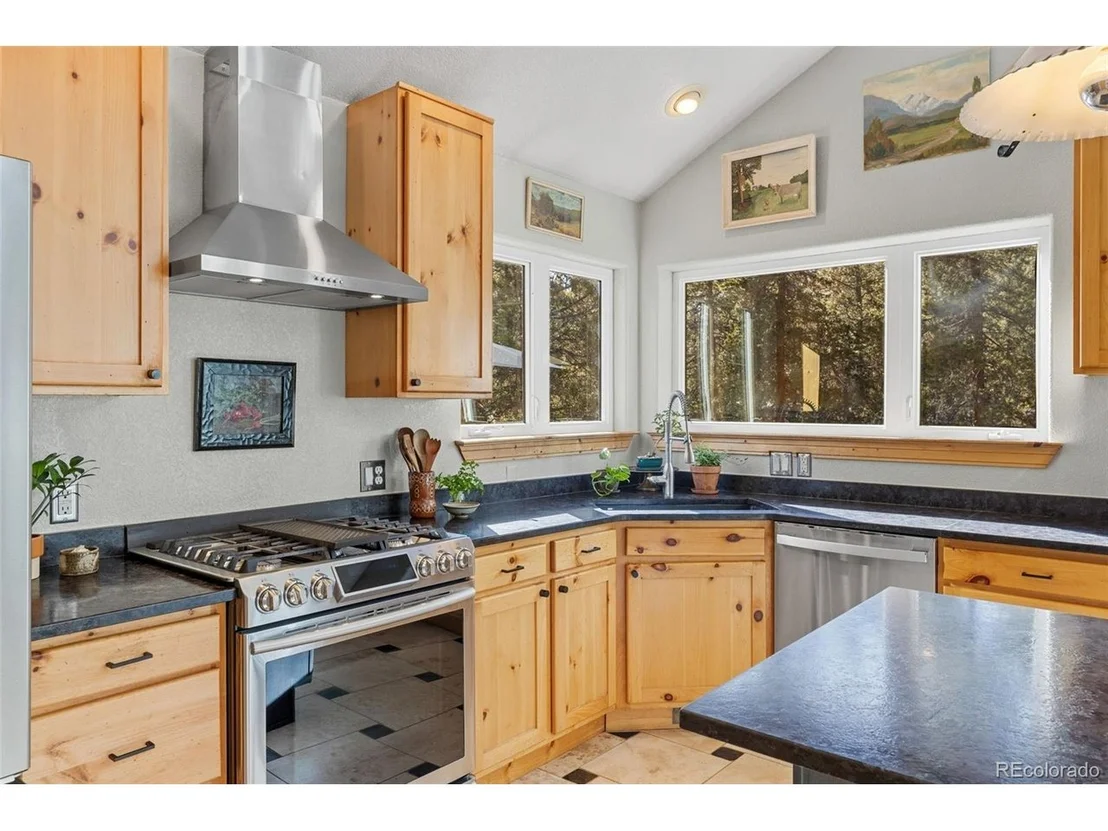 Photo of 32663 Donna Dr