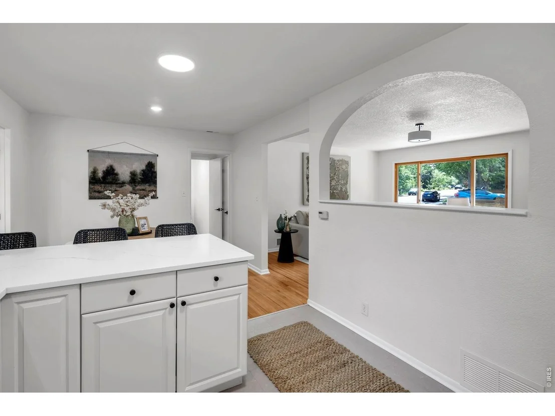 Photo of 3565 Martin Dr