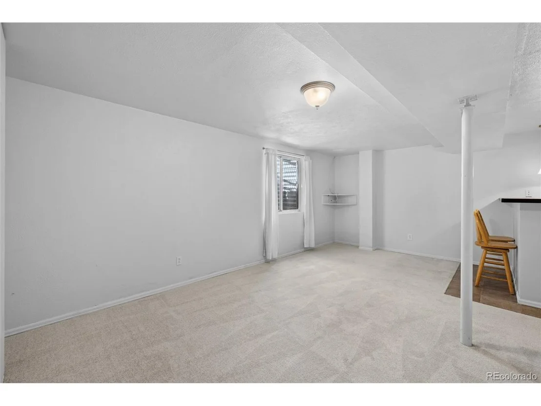 Photo of 8761 Cloverleaf Cir