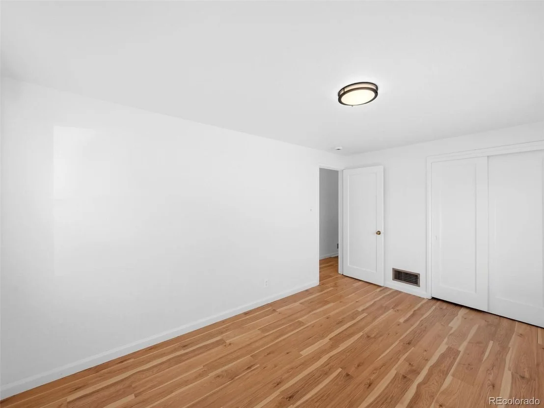 Photo of 727 Geneva St