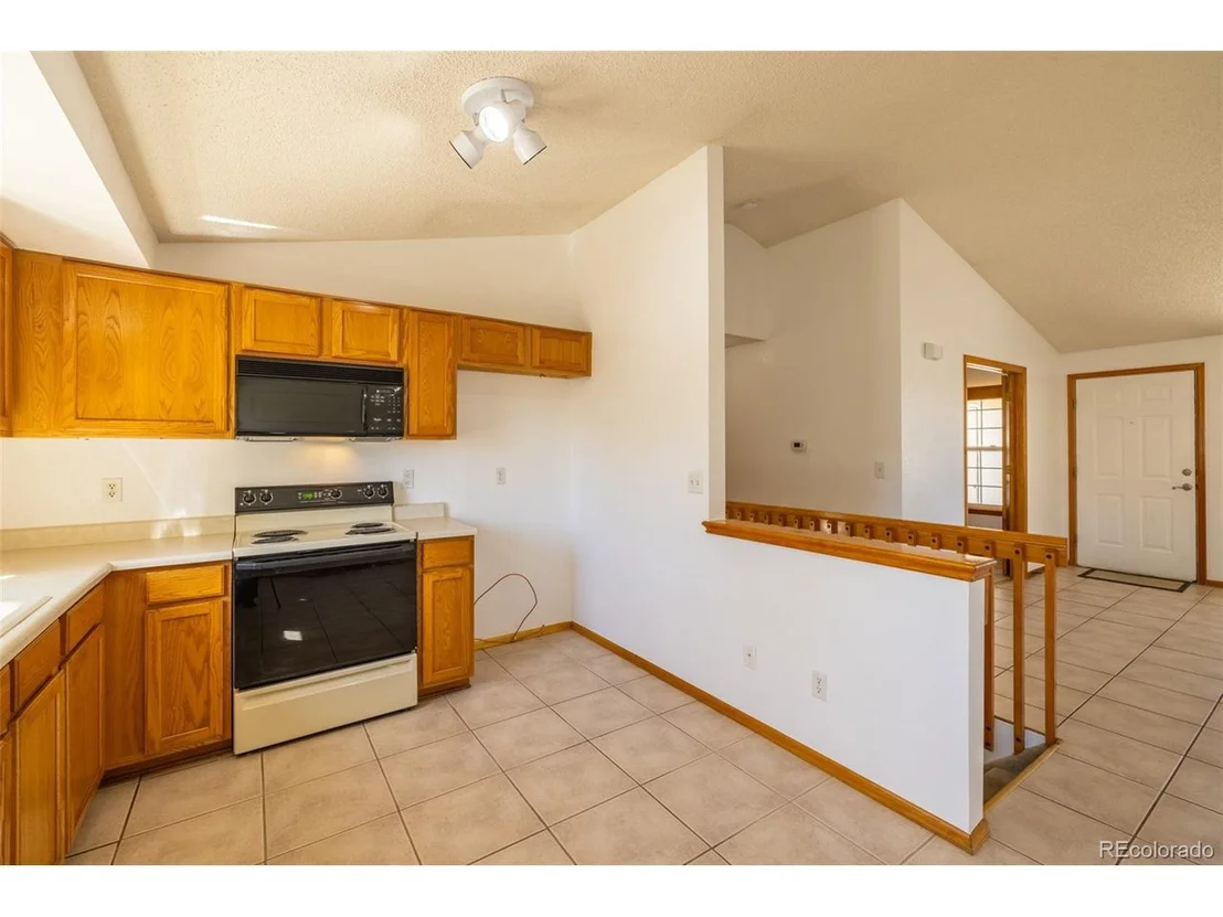 Photo of 1019 Red Oak Dr