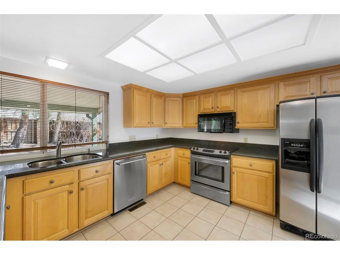 Photo of 8797 Iris St