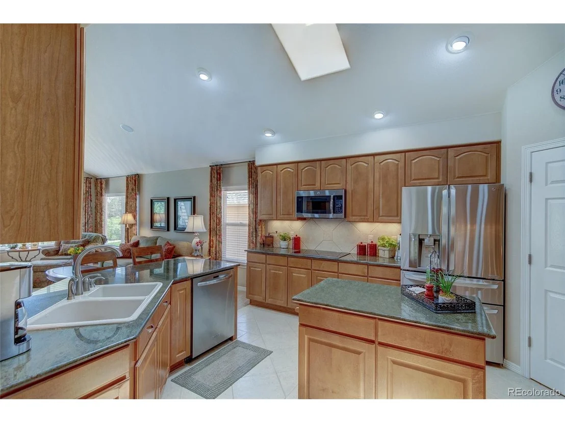 Photo of 1393 Castlepoint Cir