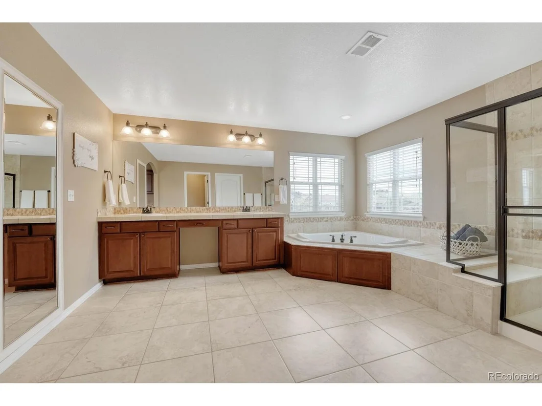 Photo of 5010 Persimmon Ln