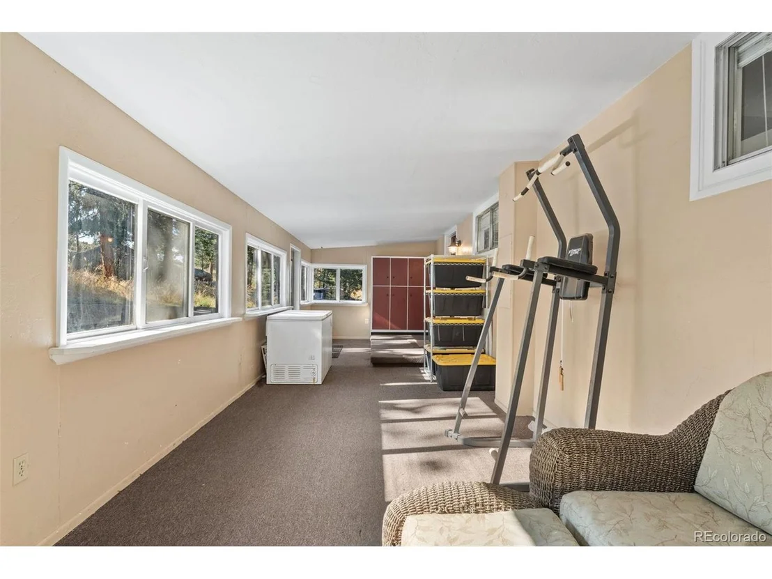 Photo of 5886 High Dr