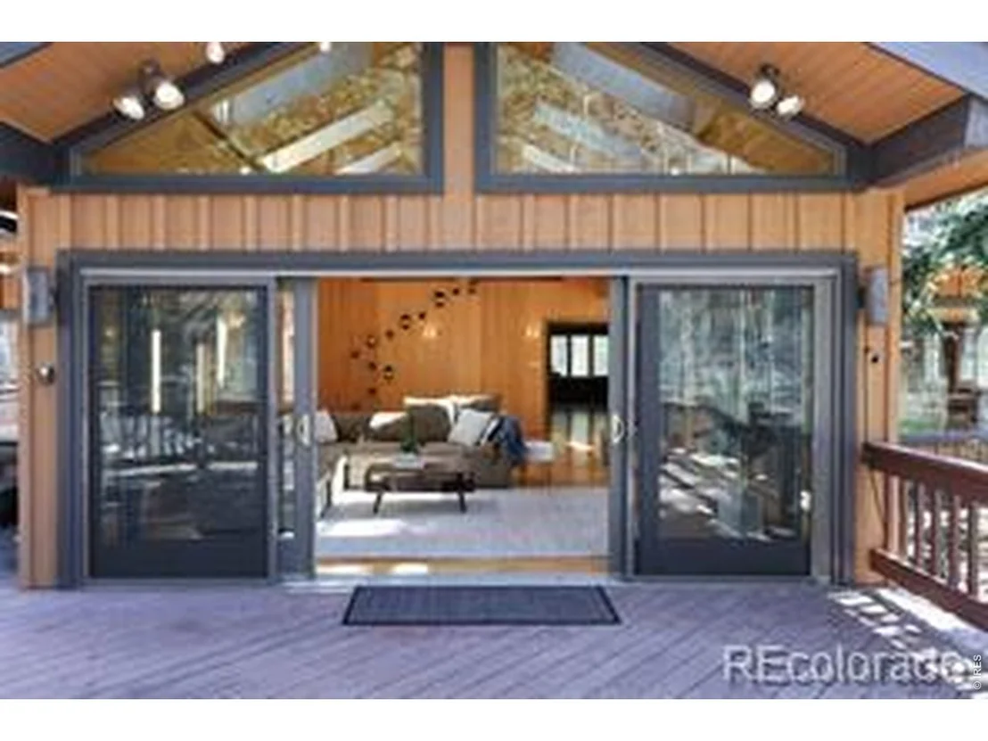 Photo of 746 Riverside Dr