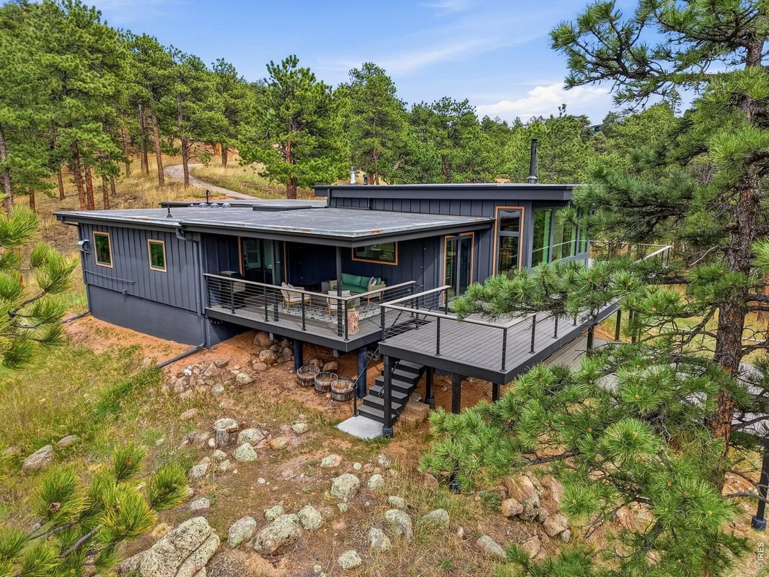 Photo of 725 Timber Ln