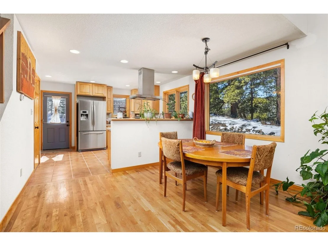 Photo of 253 Alpine Dr