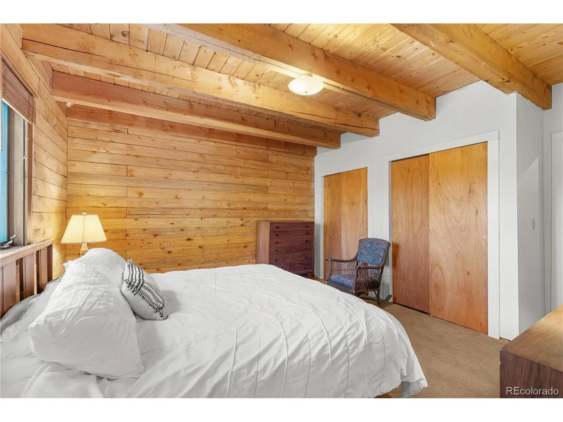 Photo of 424 Dry Gulch Rd
