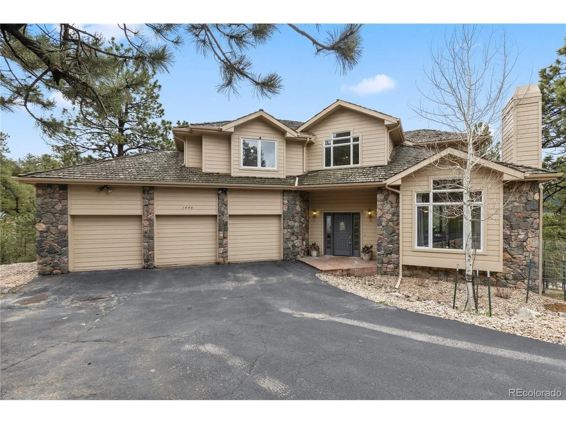 Photo of 1444 Solitude Ln