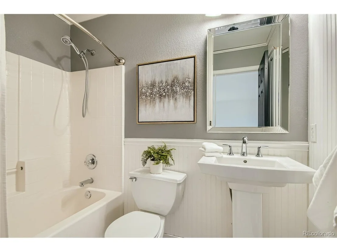 Photo of 10740 Steele St