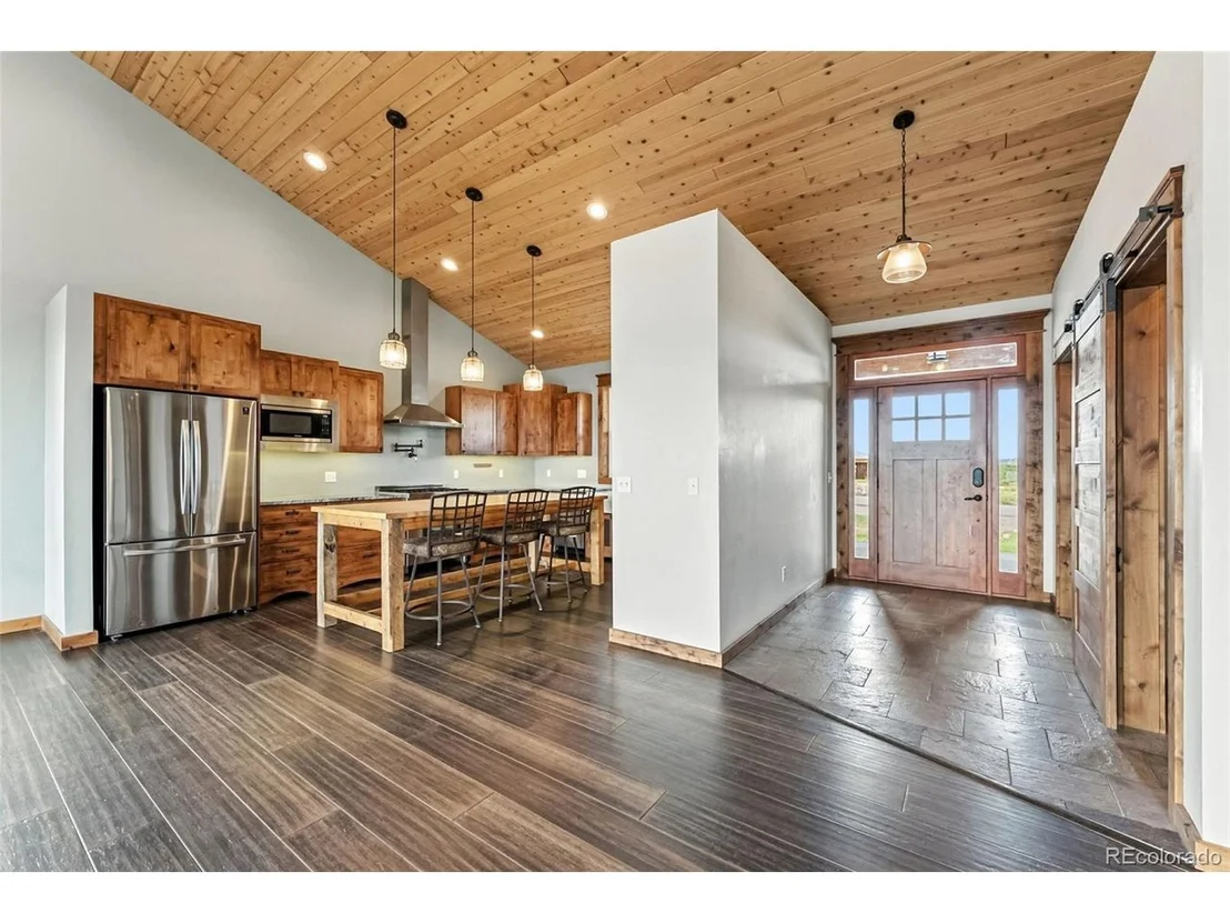 Photo of 701 Clark St