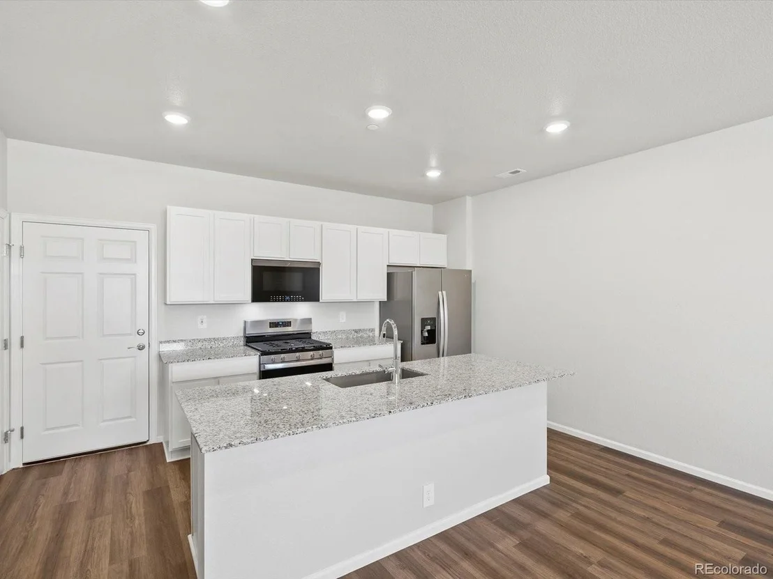Photo of Unit 2 at 1600 Riverplace Dr