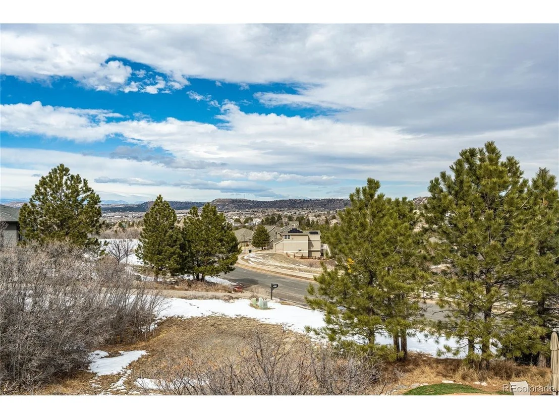 Photo of 2062 Ridgetrail Dr