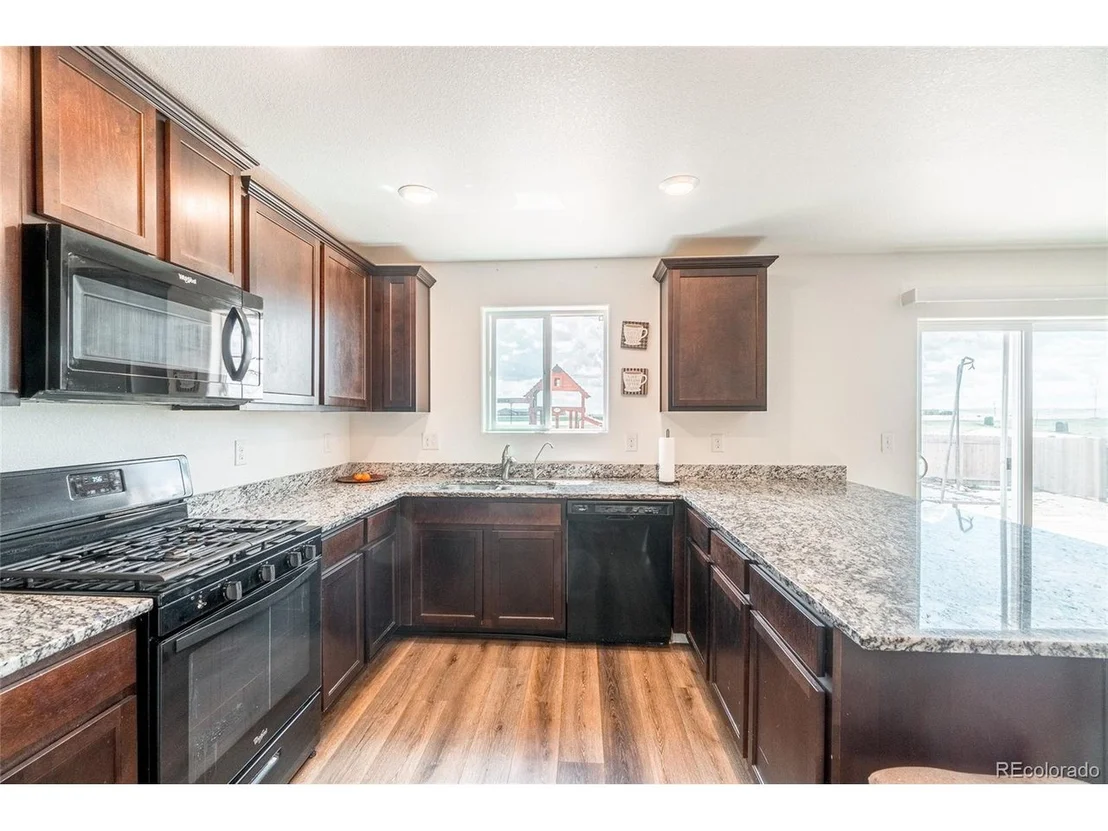 Photo of 47336 Lilac Ave