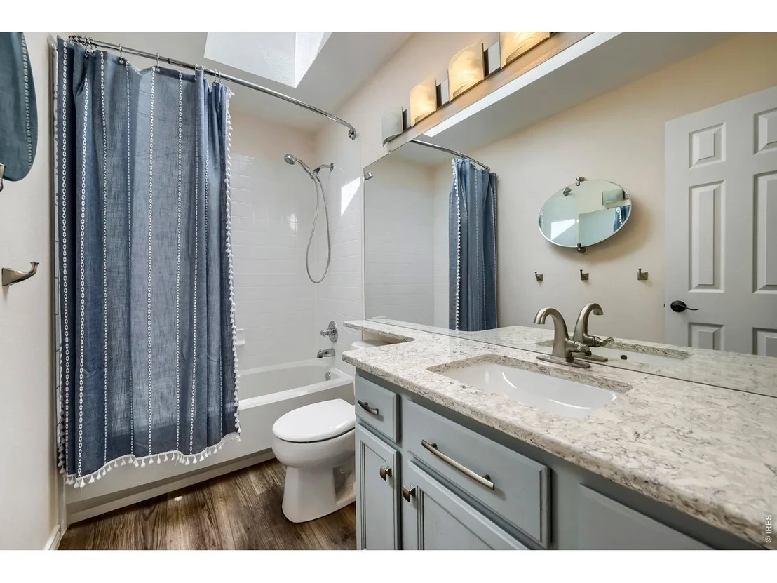 Photo of 3965 Hawthorne Cir