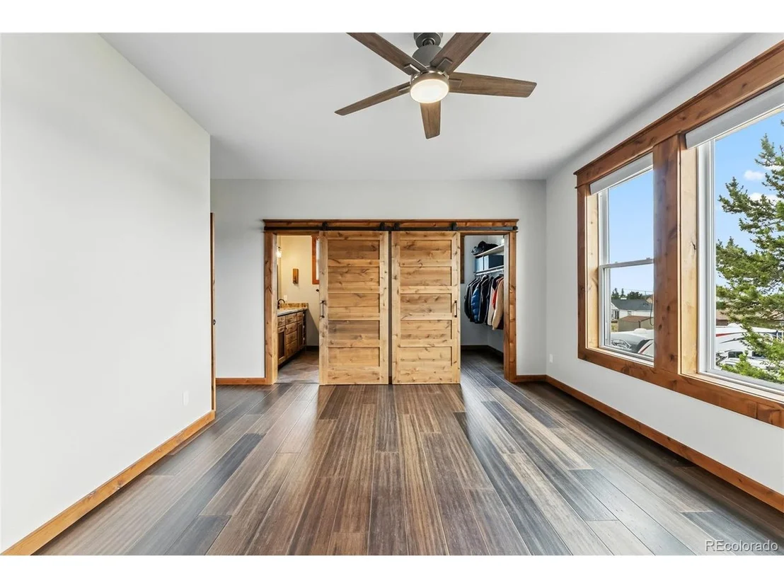 Photo of 701 Clark St