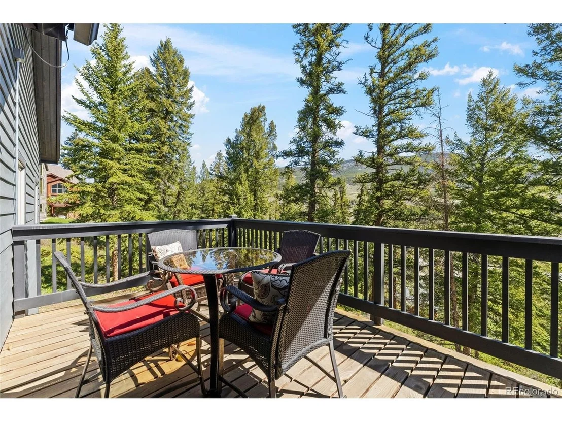 Photo of 162 High Meadow Dr
