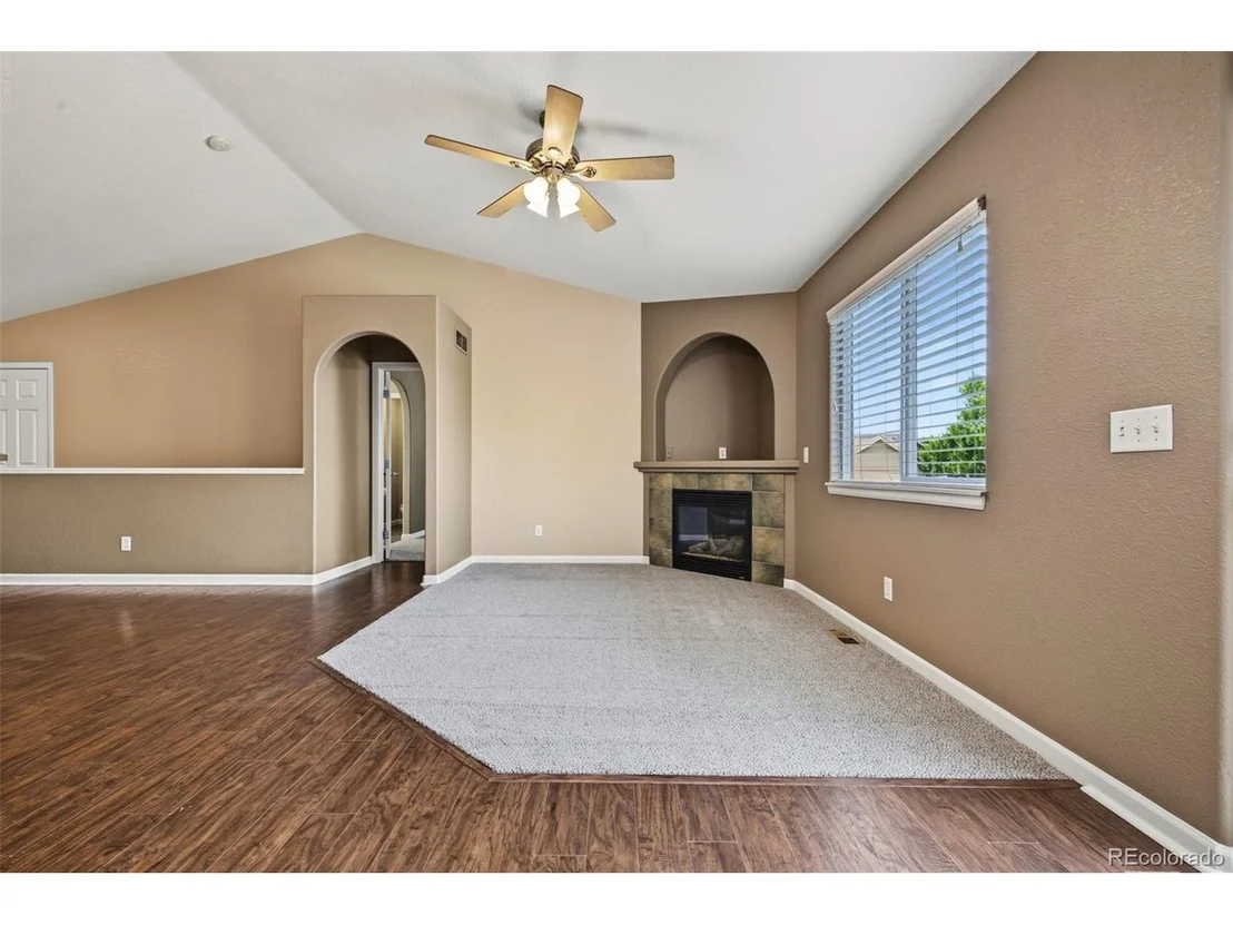 Photo of 385 Cholla Dr