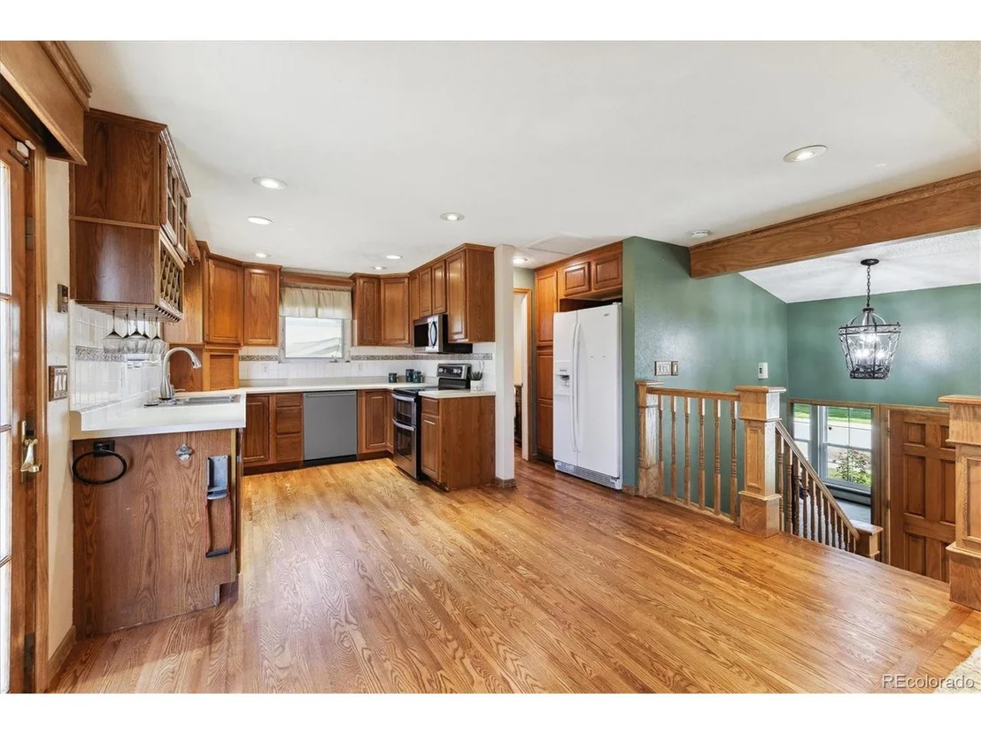 Photo of 8650 W 78th Pl