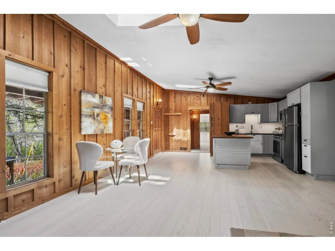 Photo of 41 Silver Spruce
