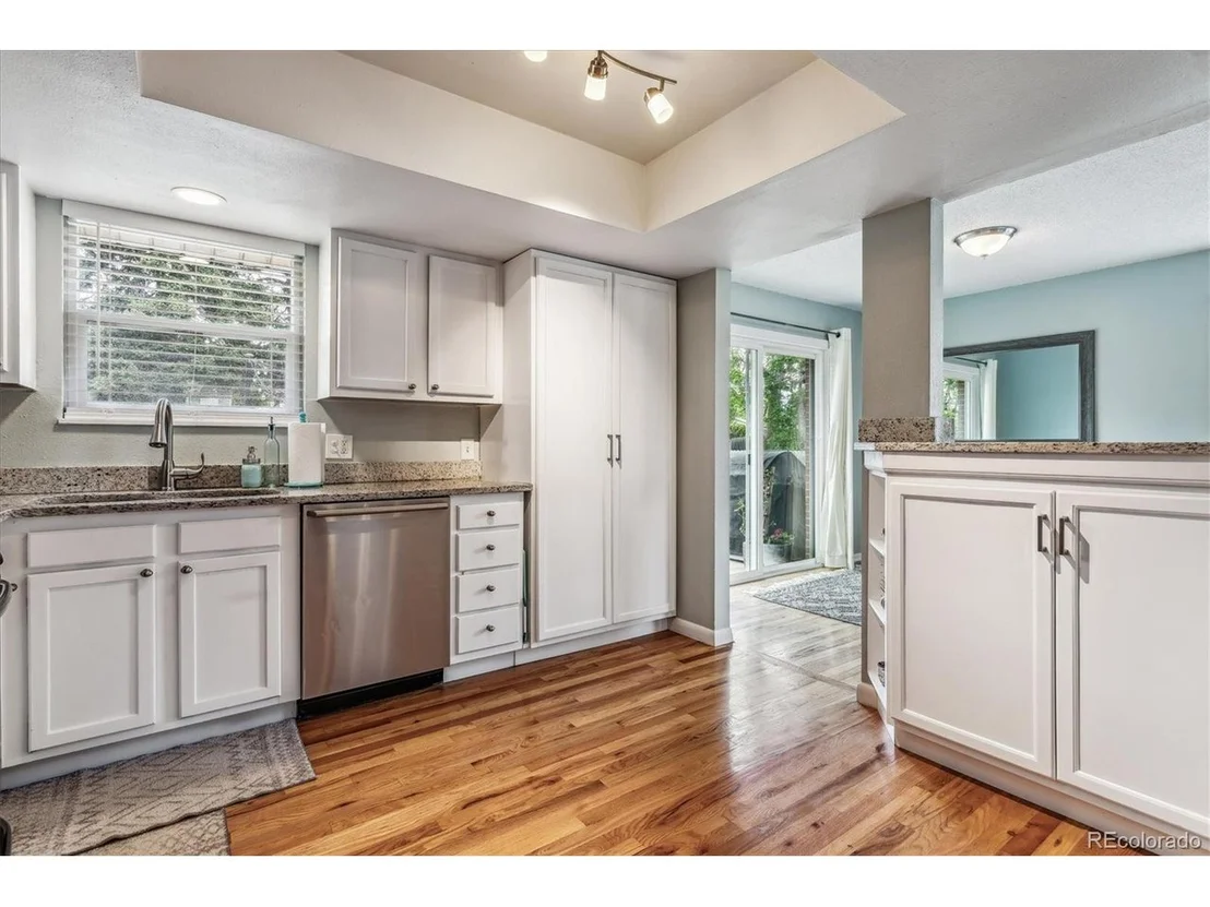 Photo of 4844 Scranton Ct