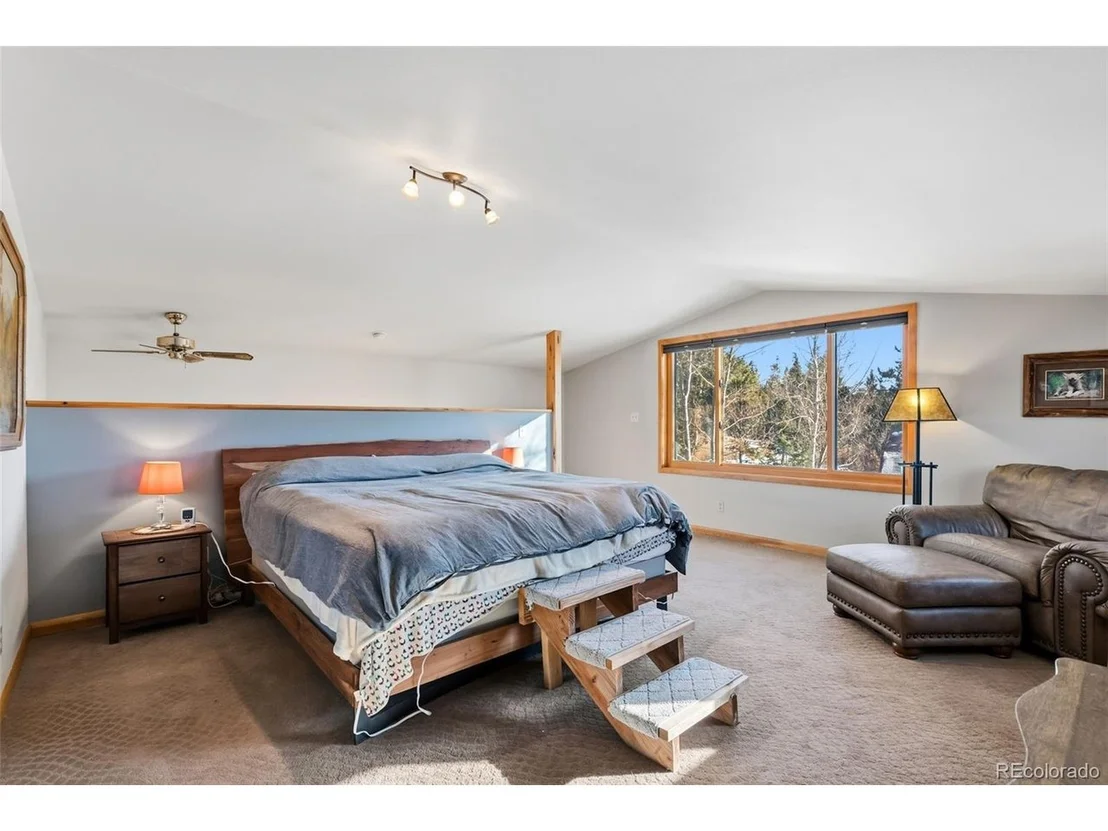 Photo of 277 G Rd