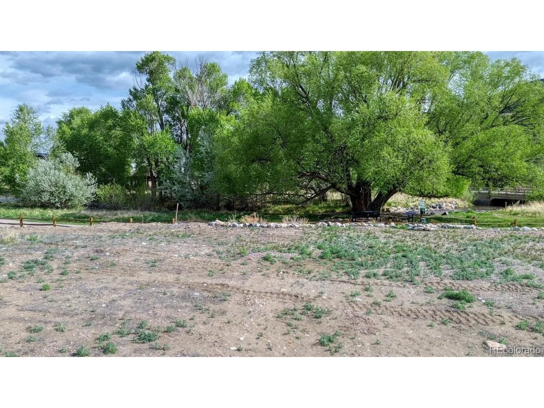 Photo of 274 Confluence Rd