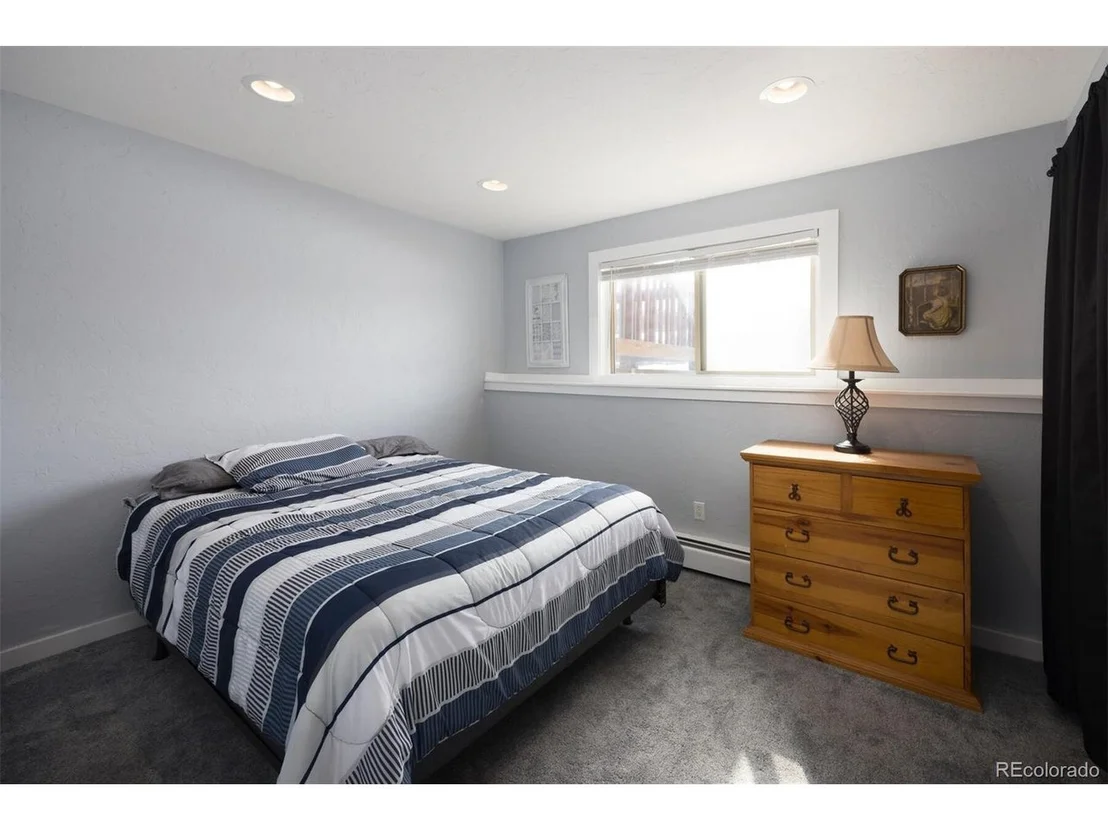 Photo of 231 Alpine Rd